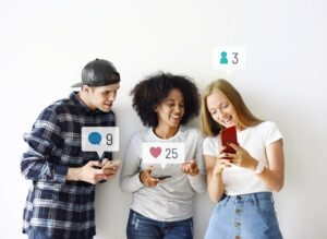 Leia mais sobre o artigo Marketing Além do Digital: Como Promover sua Marca Fora das Telas