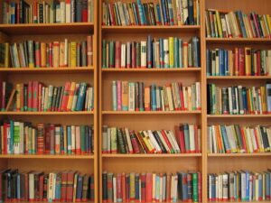 Leia mais sobre o artigo Marketing Digital para Editoras de Livros: Como Alavancar sua Presença Online