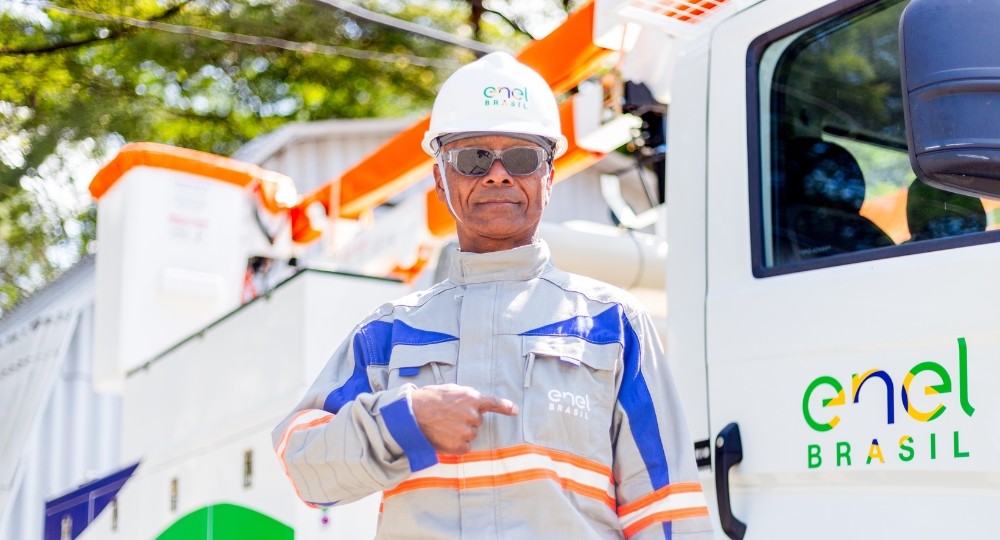 Leia mais sobre o artigo Marketing Digital para Eletricistas: Guia Prático para Atrair Mais Clientes em 2025